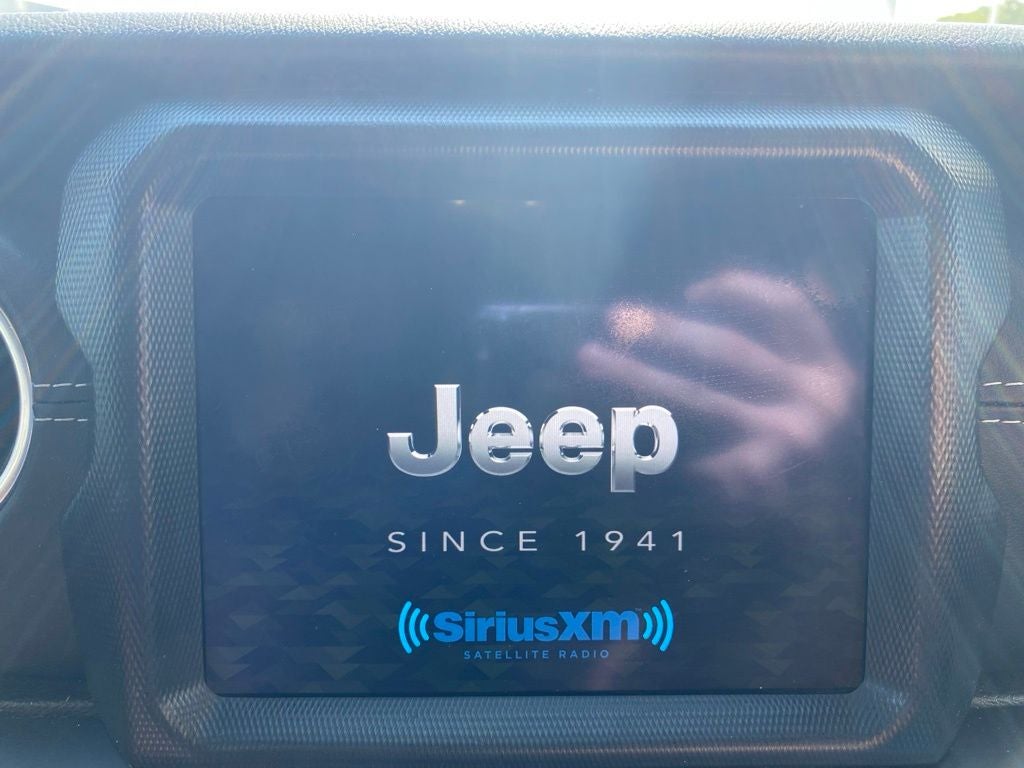2021 Jeep Gladiator Overland