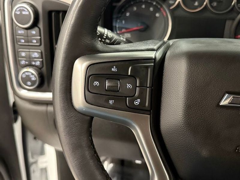 2022 Chevrolet Silverado RST