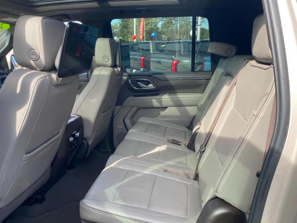 2023 GMC Yukon XL SLT