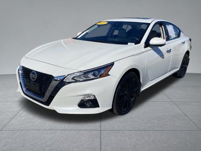 2022 Nissan Altima 2.5 Platinum