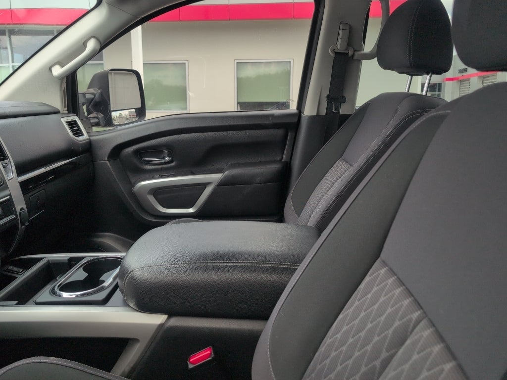 2021 Nissan Titan XD SV