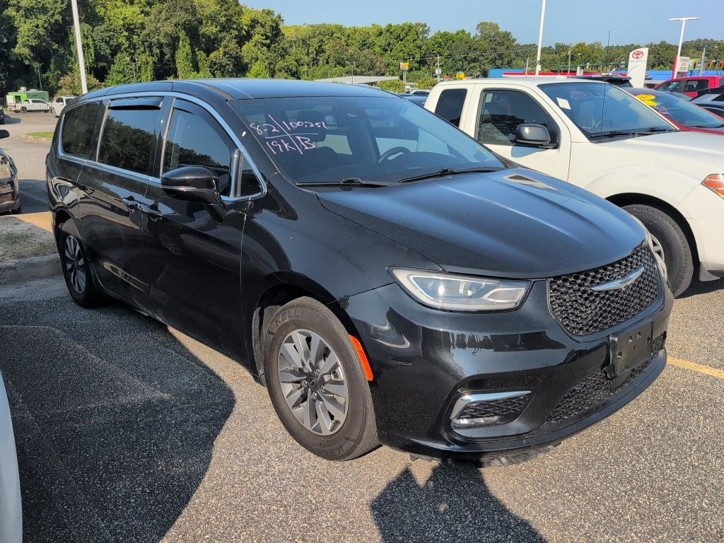 2022 Chrysler Pacifica Hybrid Touring L