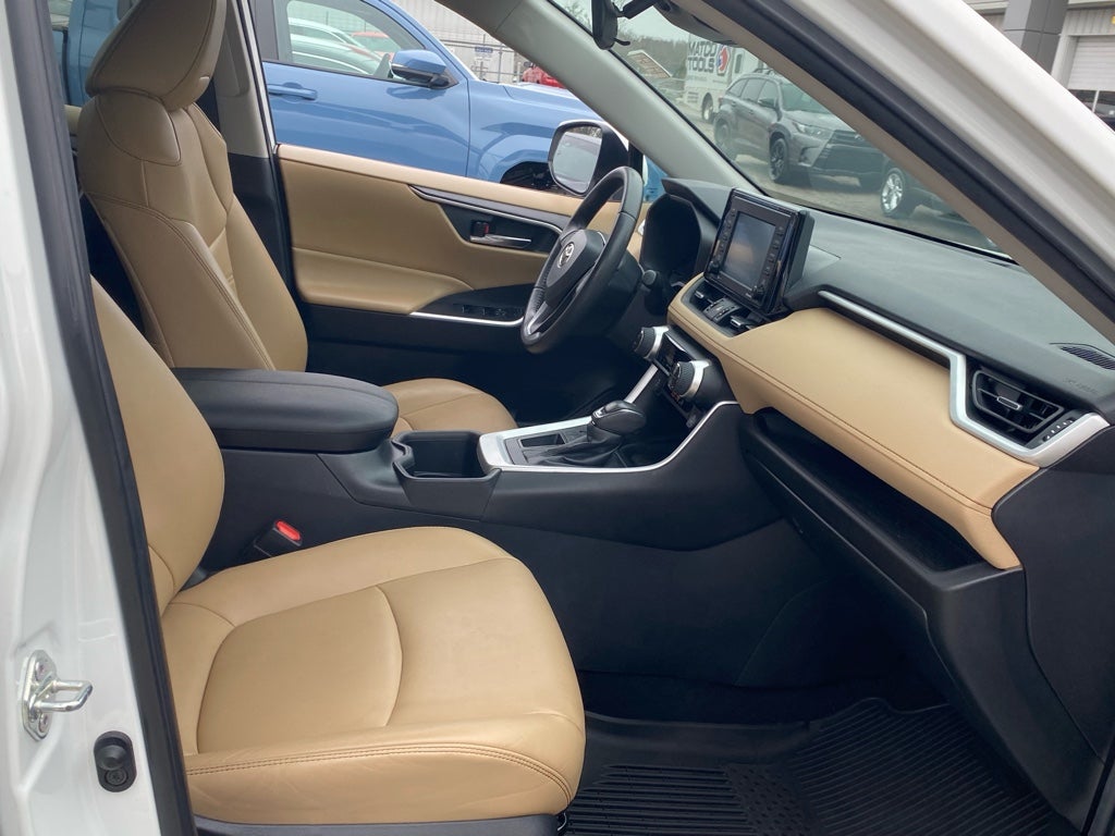 2022 Toyota RAV4 XLE Premium