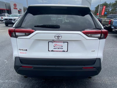 2024 Toyota RAV4 LE