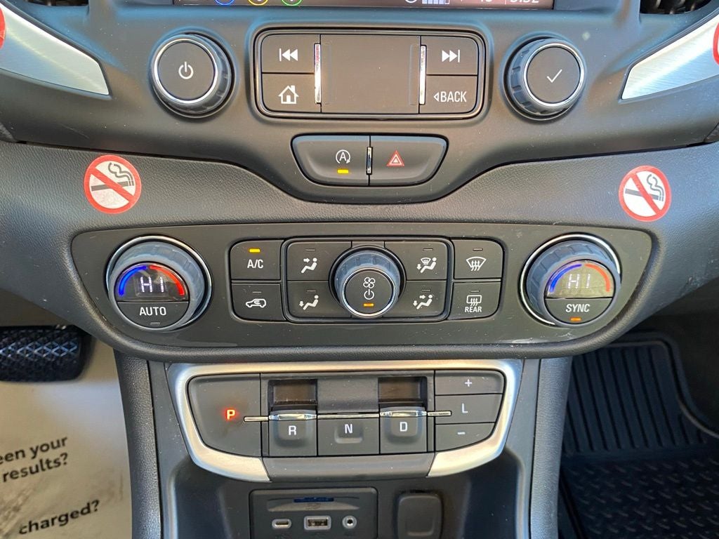 2023 GMC Terrain SLT