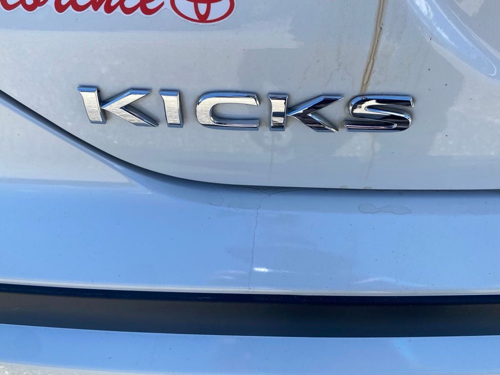 2023 Nissan Kicks SV