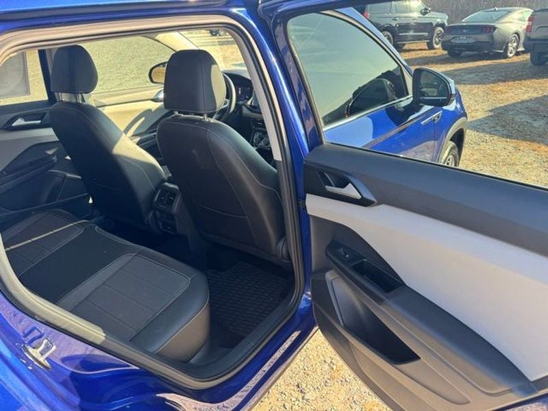 2023 Volkswagen Taos SE