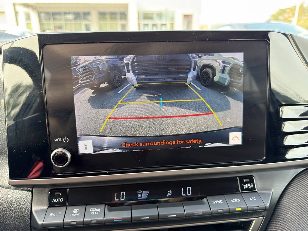 2025 Toyota Camry Hybrid LE