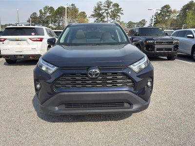 2025 Toyota Camry Hybrid LE