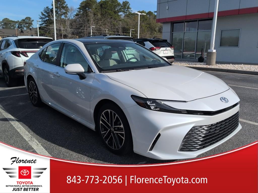 2025 Toyota Camry Hybrid XLE