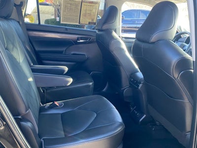 2020 Toyota Highlander Platinum