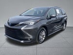 2025 Toyota Sienna XLE 8 Passenger