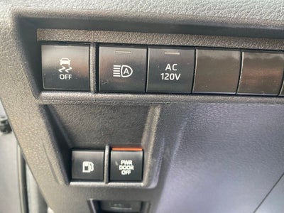 2025 Toyota Sienna XLE 8 Passenger