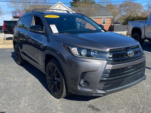 2019 Toyota Highlander SE Nightshade
