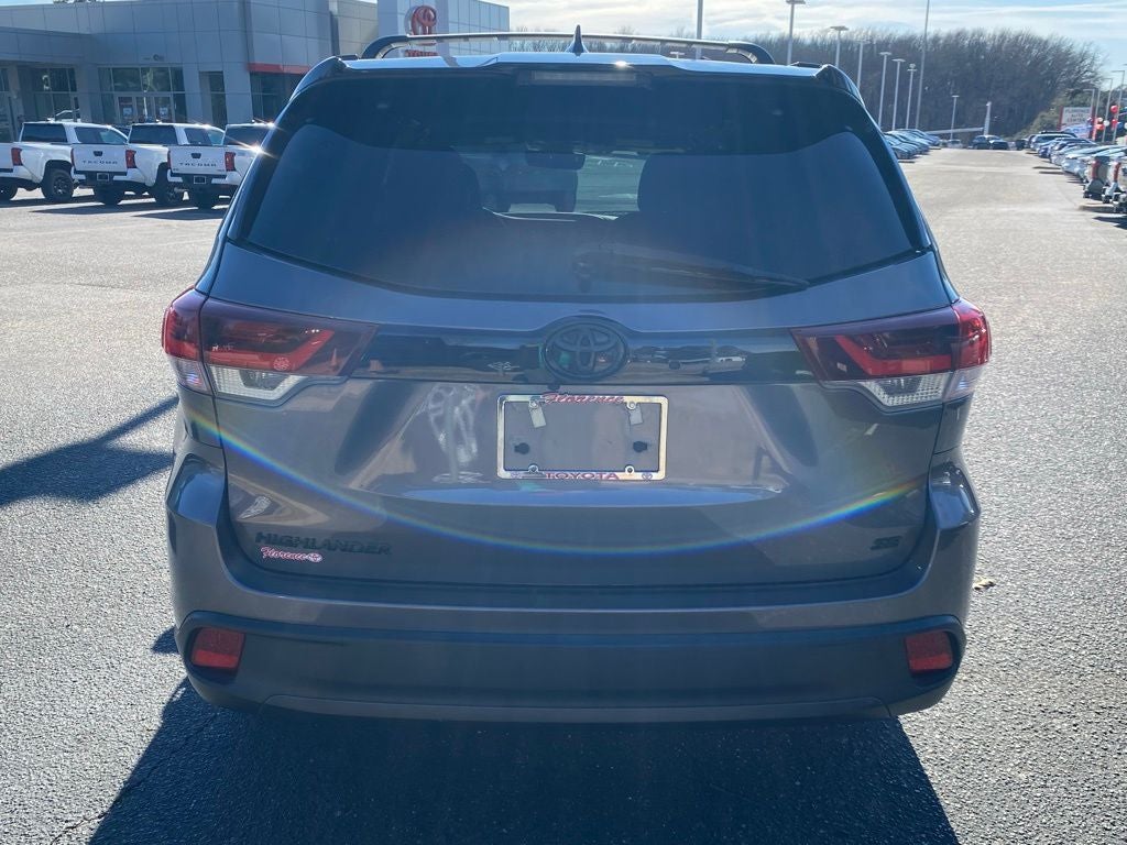 2019 Toyota Highlander SE Nightshade