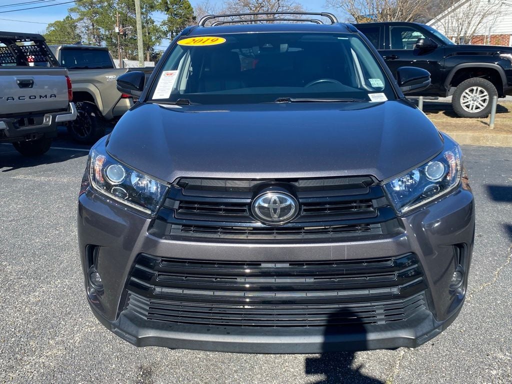 2019 Toyota Highlander SE Nightshade