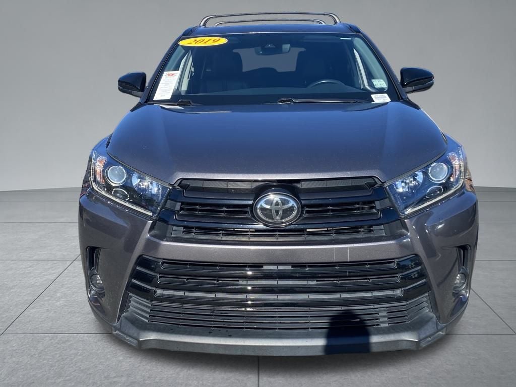 2019 Toyota Highlander SE Nightshade