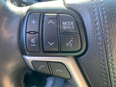 2019 Toyota Highlander SE Nightshade