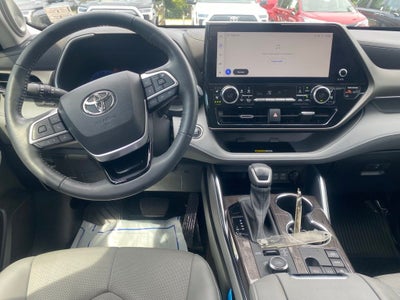 2022 Toyota Highlander XSE