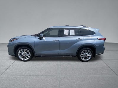 2022 Toyota Highlander XSE