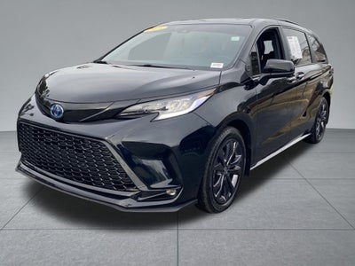 2025 Toyota Sienna XSE 7 Passenger
