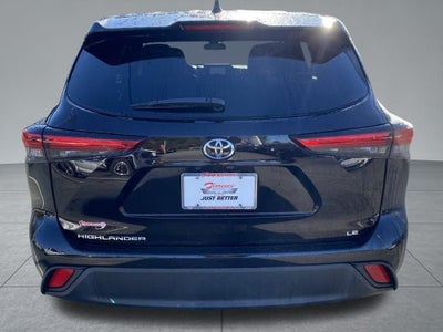 2022 Toyota Highlander LE