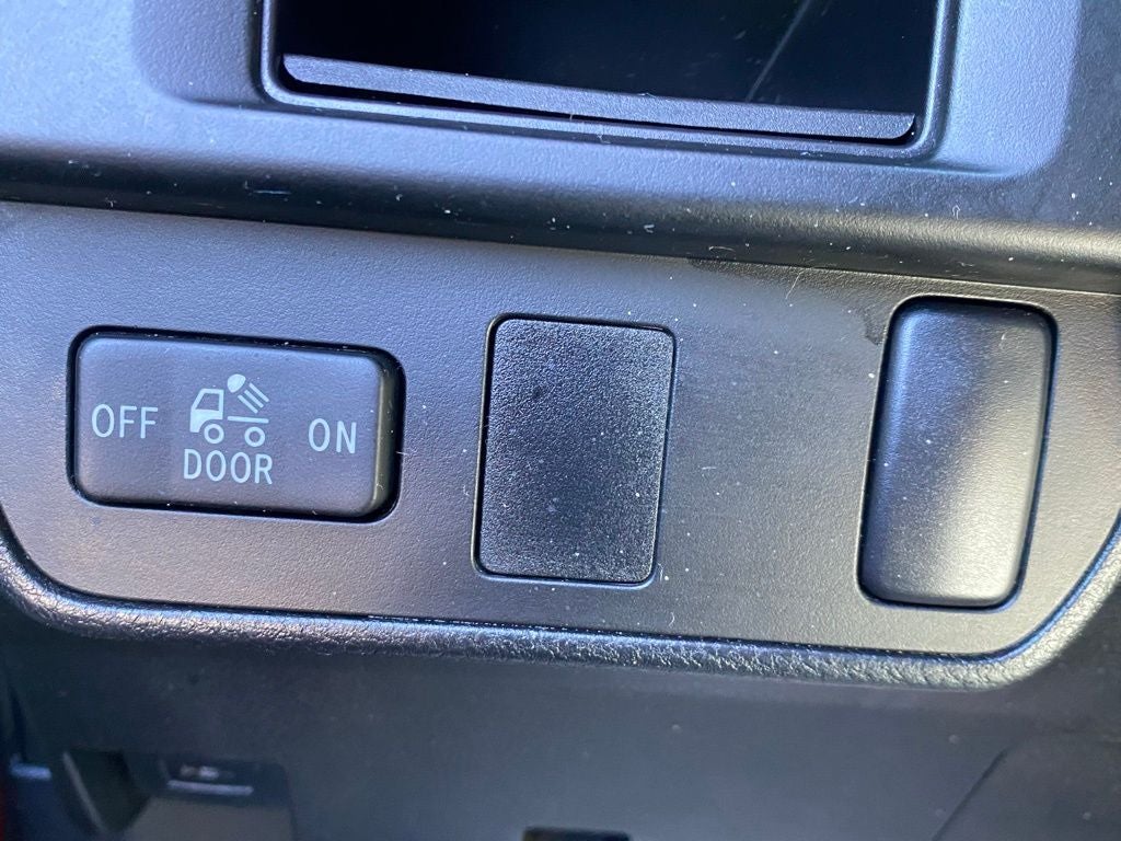 2016 Toyota Tacoma SR V6