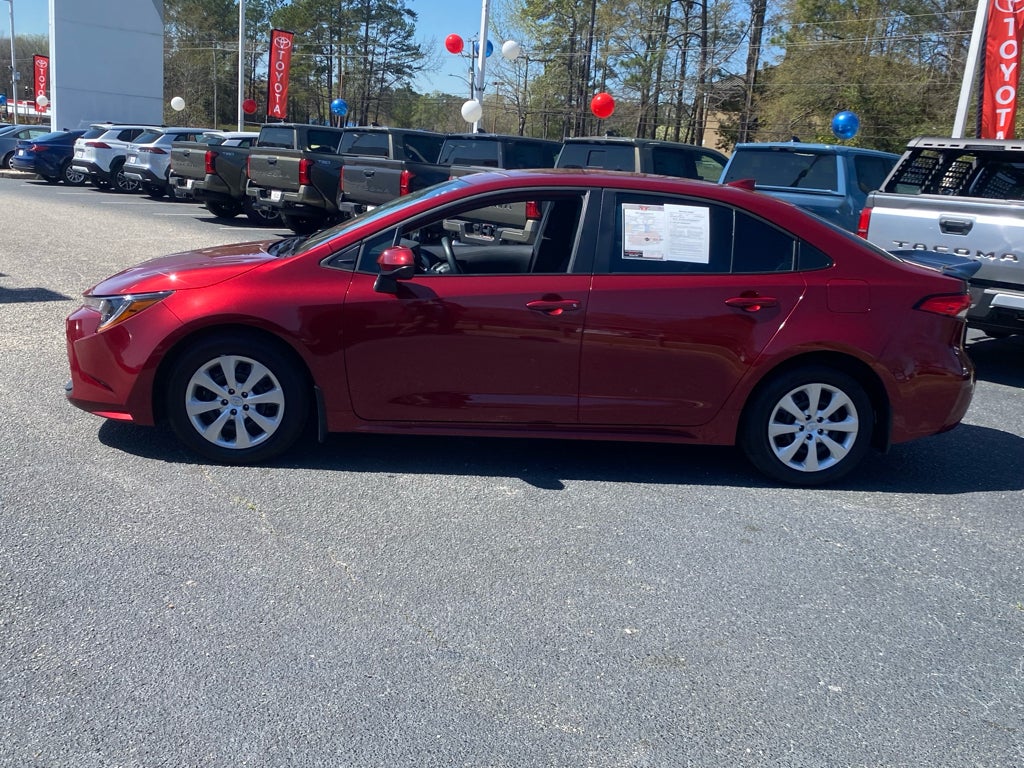 2025 Toyota Corolla LE