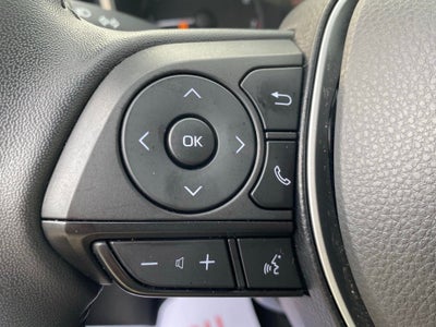 2025 Toyota Corolla Hatchback SE