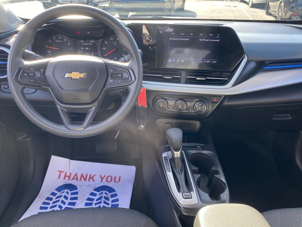 2025 Chevrolet Trax LS