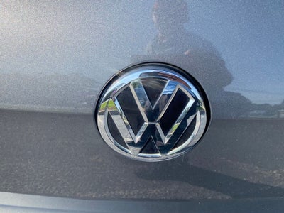 2019 Volkswagen Golf R DCC & Navigation 4Motion