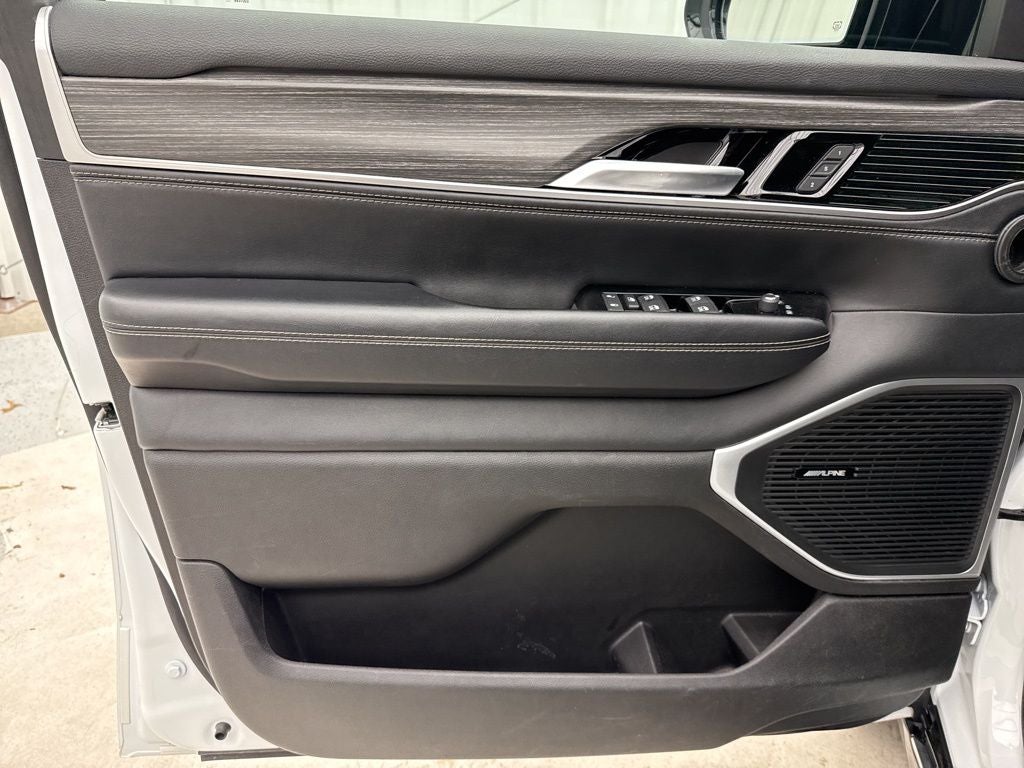 2024 Jeep Wagoneer L Series II