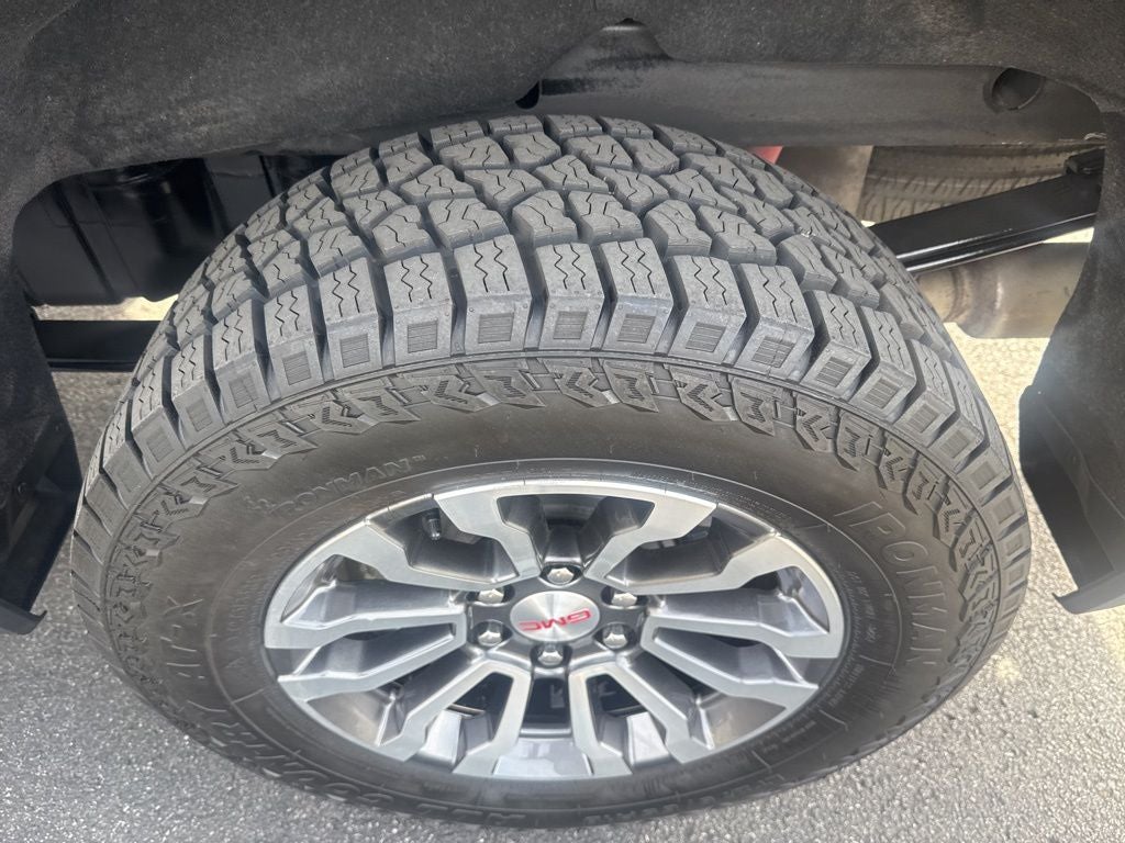 2022 GMC Sierra Limited AT4