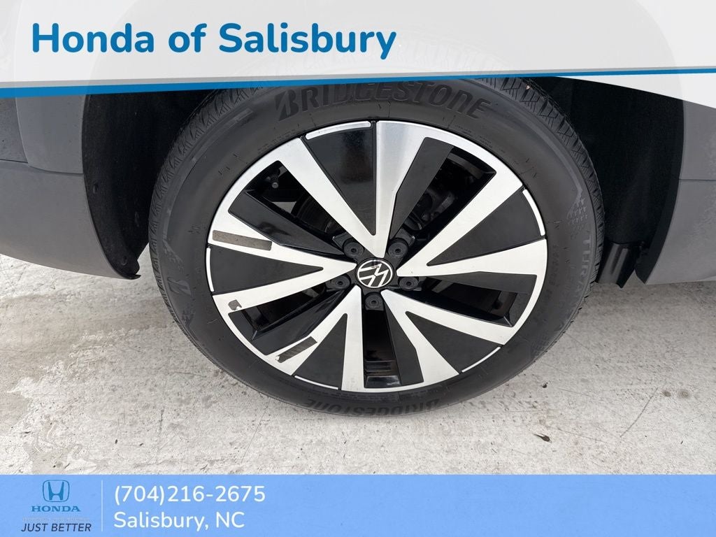 2024 Volkswagen Taos 1.5T SE