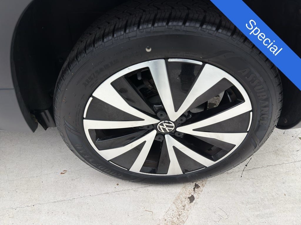 2024 Volkswagen Taos 1.5T SE