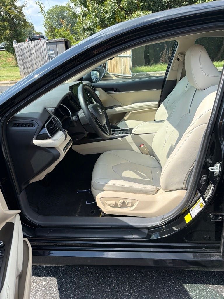 2022 Toyota Camry Hybrid XLE