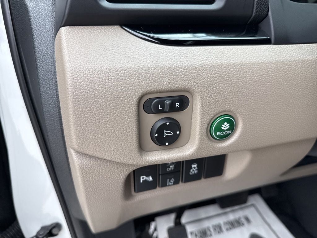 2022 Honda Pilot Touring 8 Passenger