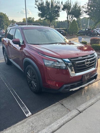 2023 Nissan Pathfinder SL