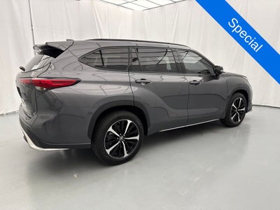 2022 Toyota Highlander XSE