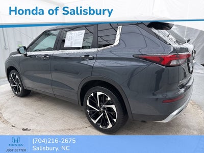 2024 Mitsubishi Outlander SE