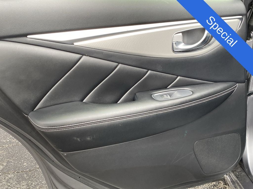 2023 INFINITI Q50 LUXE