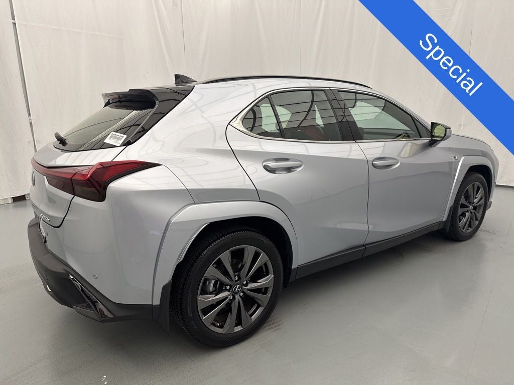 2024 Lexus UX 250h F SPORT Handling