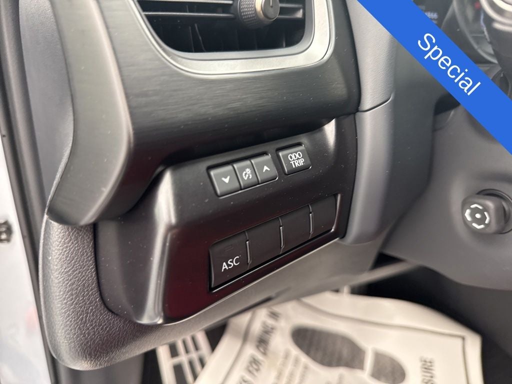 2024 Lexus UX 250h F SPORT Handling