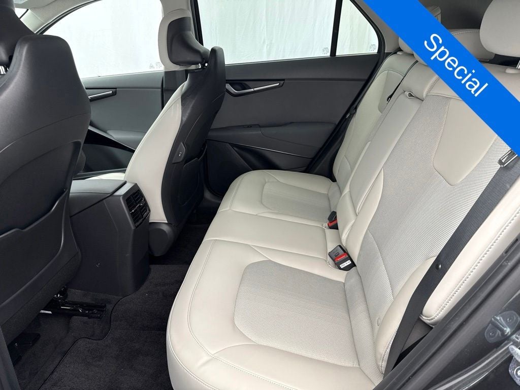 2023 Kia Niro EX