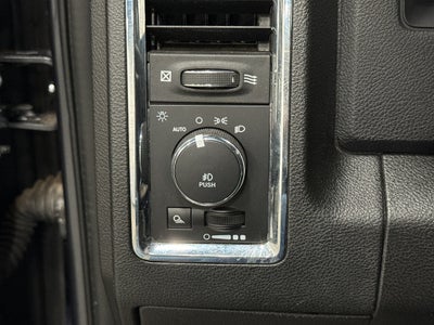 2019 RAM 1500 Classic Laramie