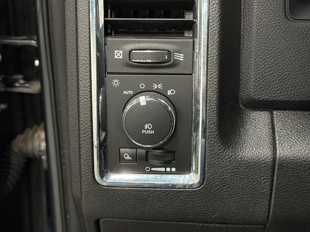 2019 RAM 1500 Classic Laramie