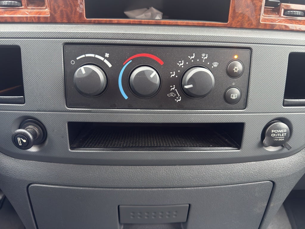 2006 Dodge Ram Pickup SLT