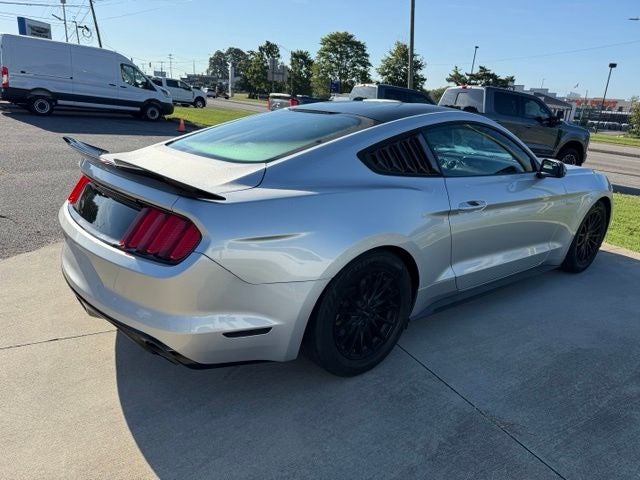 2016 Ford Mustang V6