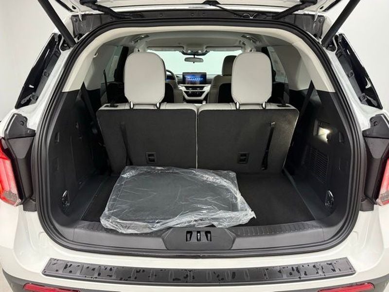 2026 Ford Explorer Active (200A)