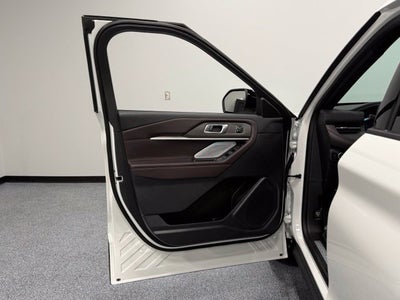 2027 Ford Explorer Platinum